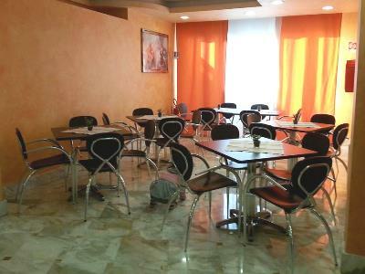 Ih La Mela Hotel 4*