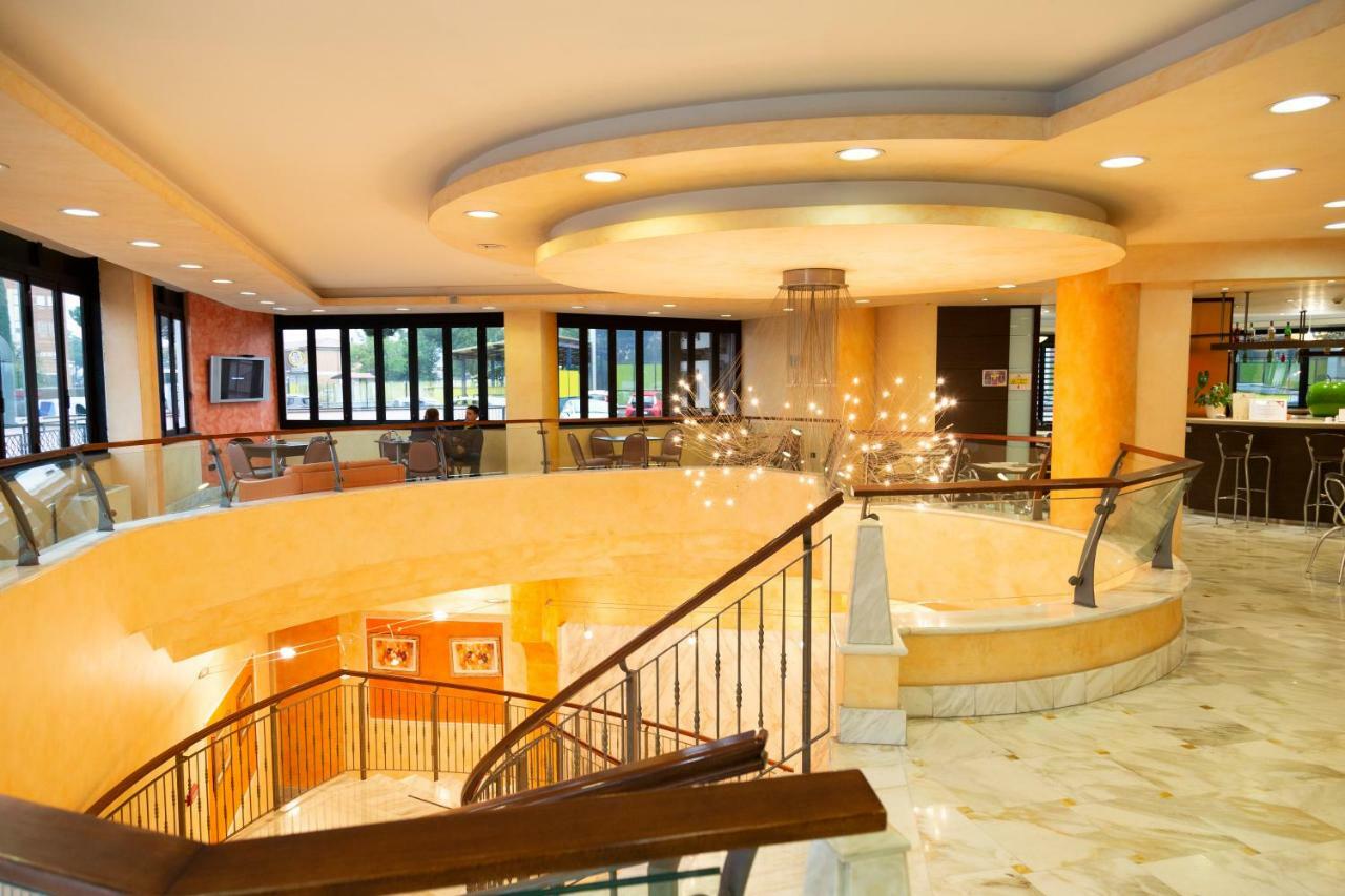 Ih La Mela Hotel 4*