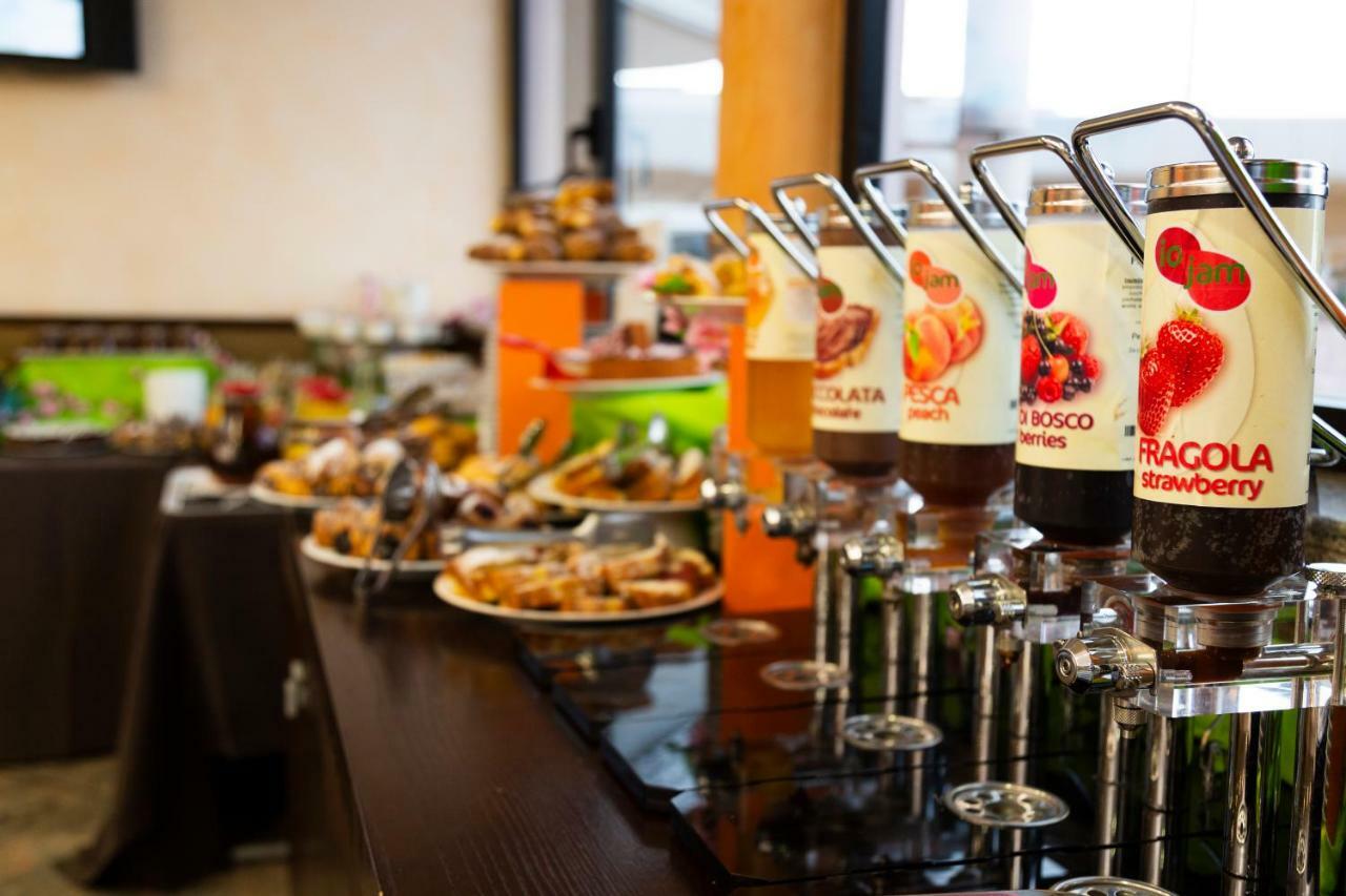 Hotel Ih La Mela 4*